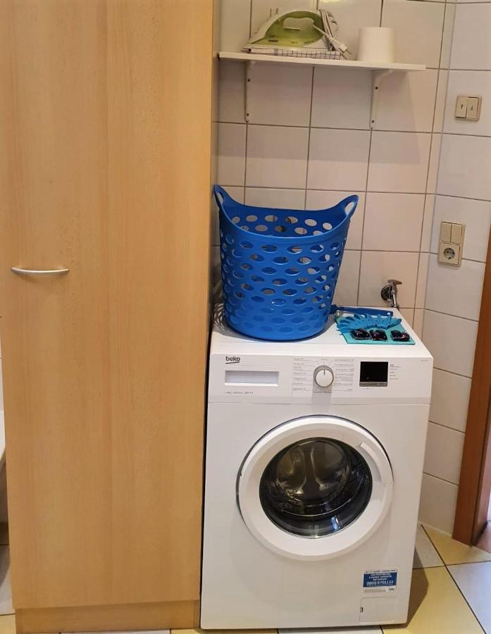Gaestewohnung 4-Raum Wohnung Fuer 2-8 Personen 츠비카우 외부 사진